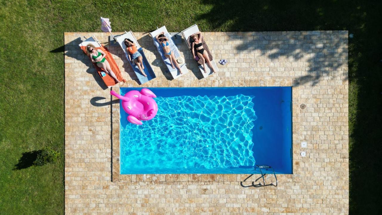 Villa Antonci-18, Pool, 3 Houses, Jacuzzi, Private Territory Antonci  Zewnętrze zdjęcie