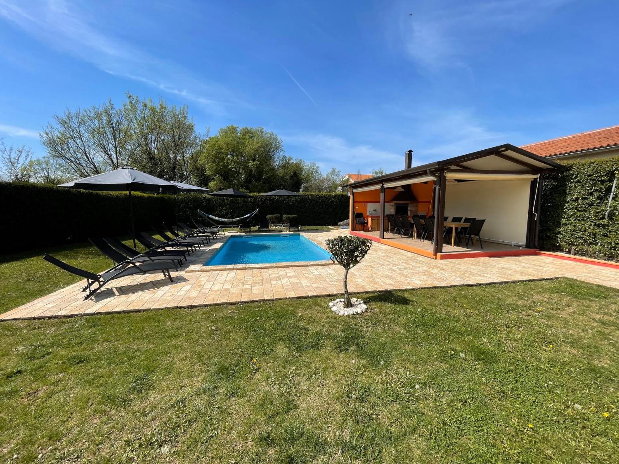 Villa Antonci-18, Pool, 3 Houses, Jacuzzi, Private Territory Antonci  Zewnętrze zdjęcie